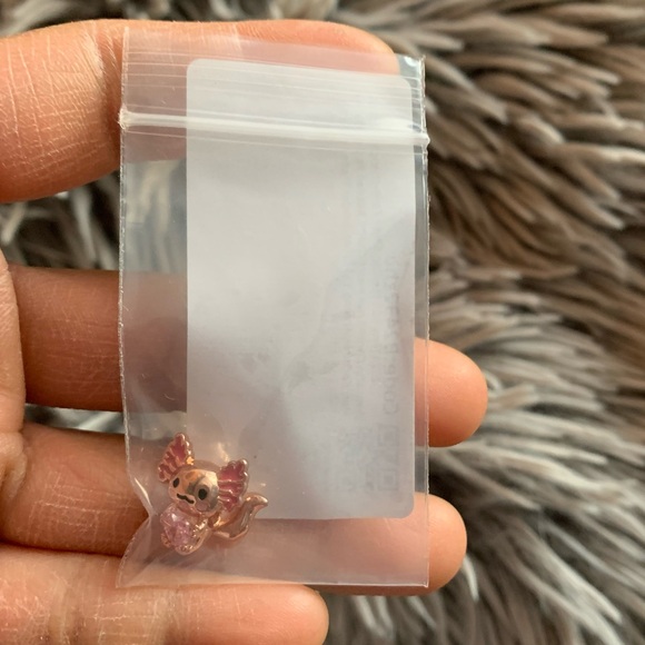 NWOT Mexican Axolotl Embraces Heart Gemstone Bead Charm Sterling Silver 925 - Picture 2 of 11